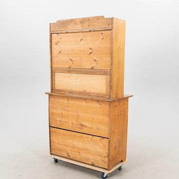 An art noveau oak cabinet, early 20th Century.