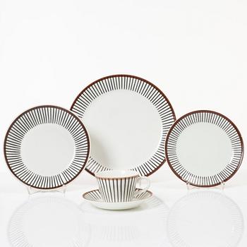 Stig Lindberg, 18 'Spisa Ribb' service pieces, Gustavsberg.