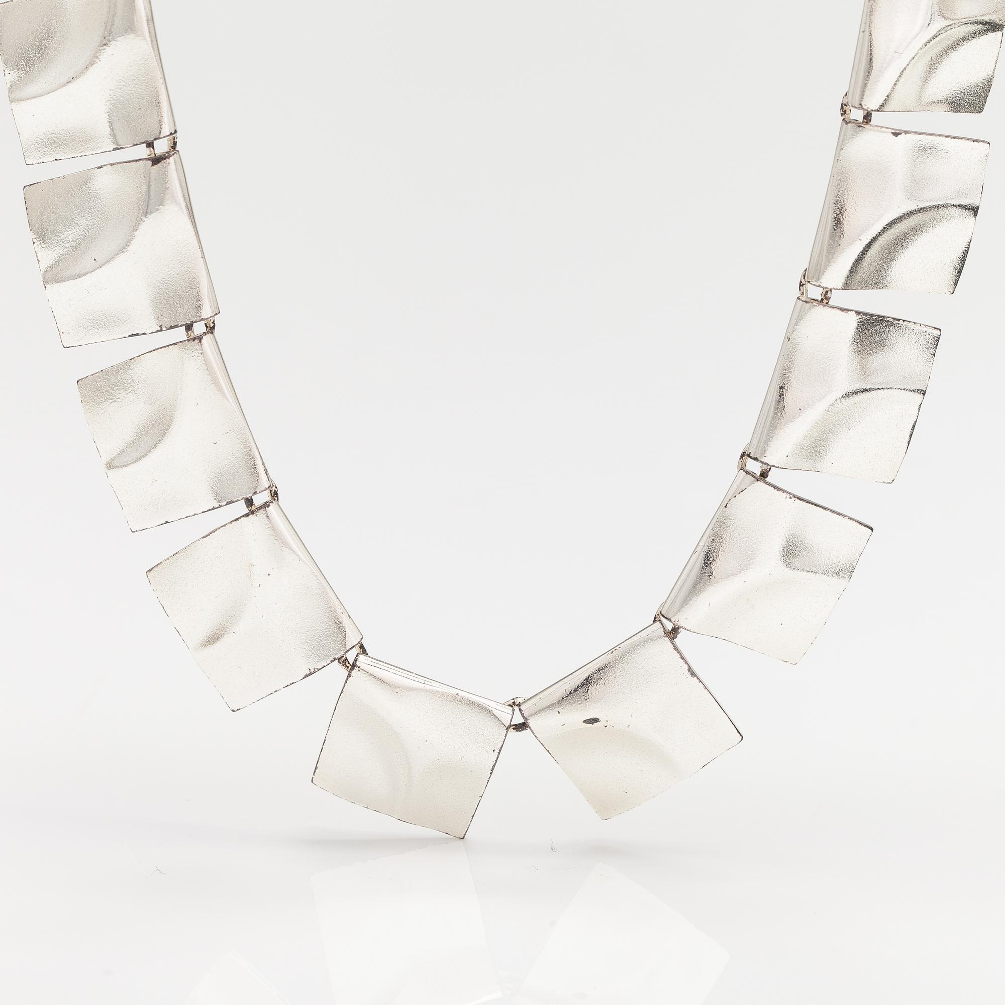 Björn Weckström, A sterling silver neckalce "Galactic peaks". Lapponia 1988.