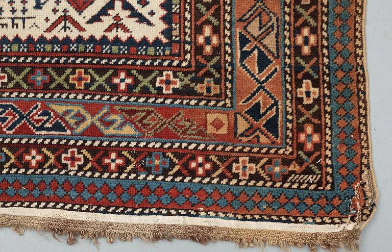 ANTIK MARESALI. 176,5 x 126,5 cm.