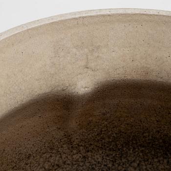 Ytterfoder, signerat, omkring 2000.