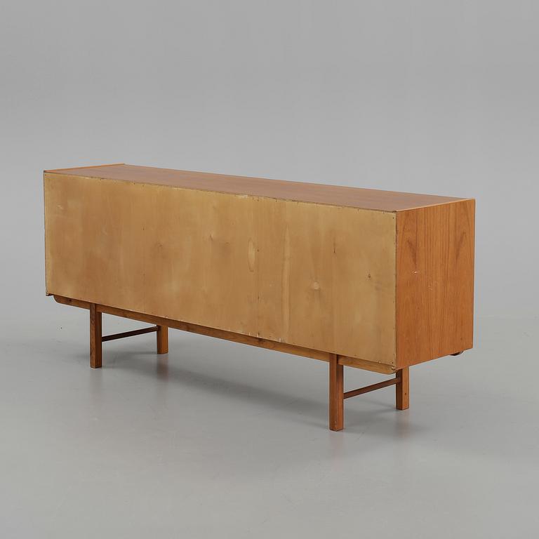 SIDEBOARD, 1960-tal.