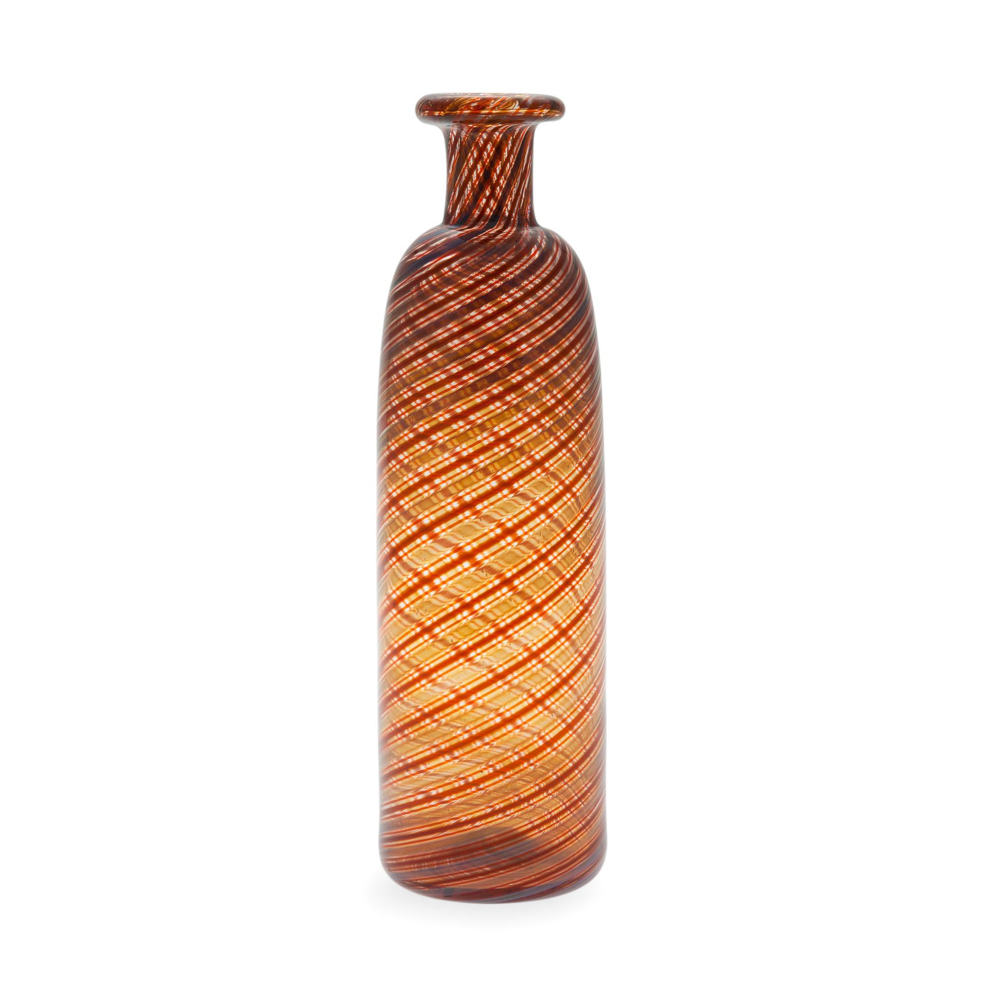 Kaj Franck, KONSTGLAS FLASKA.