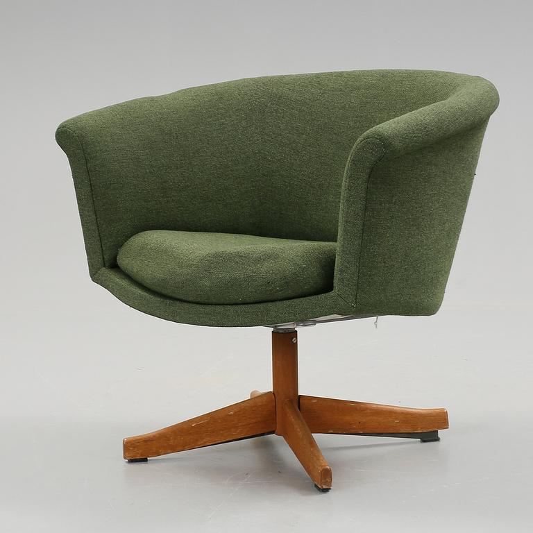 SNURRFÅTÖLJ, 1900-talets andra hälft.