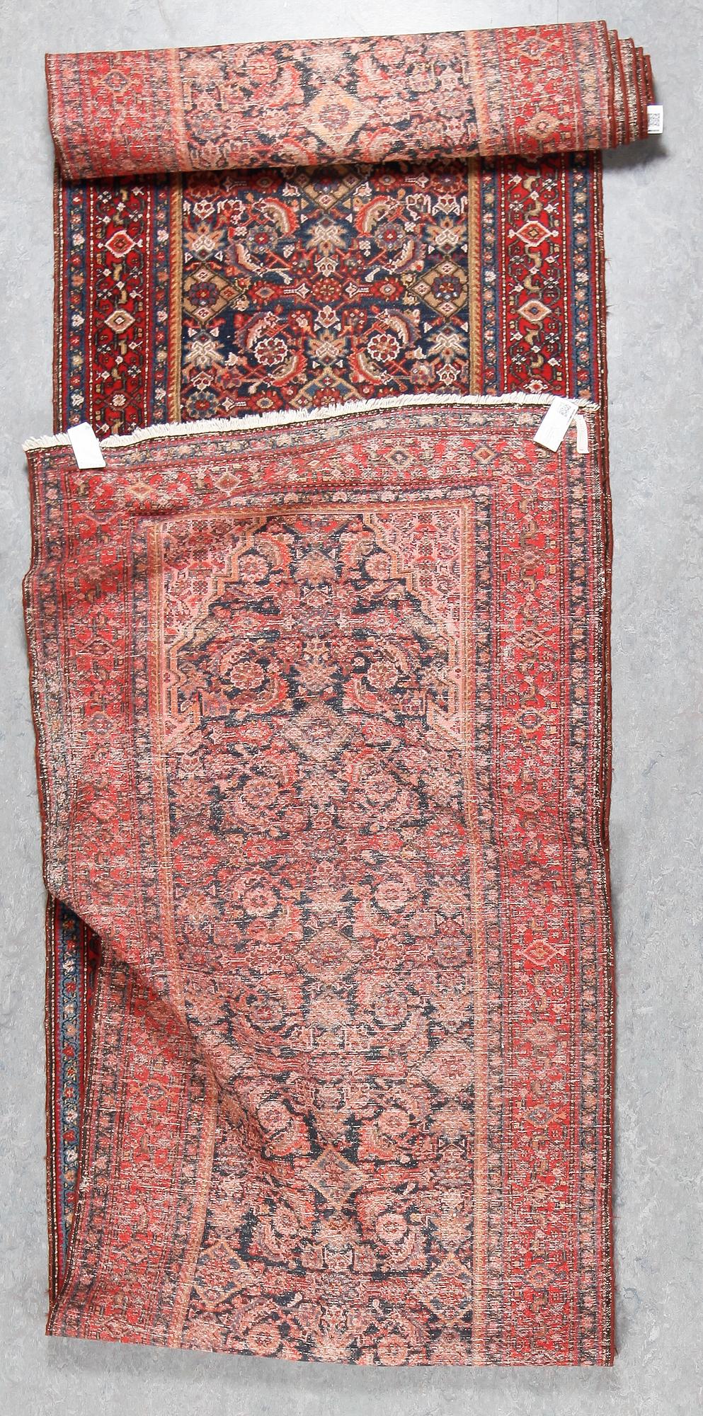 GALLERIMATTA, semiantik Nordväst Persisk, ca 604,5x100 cm.