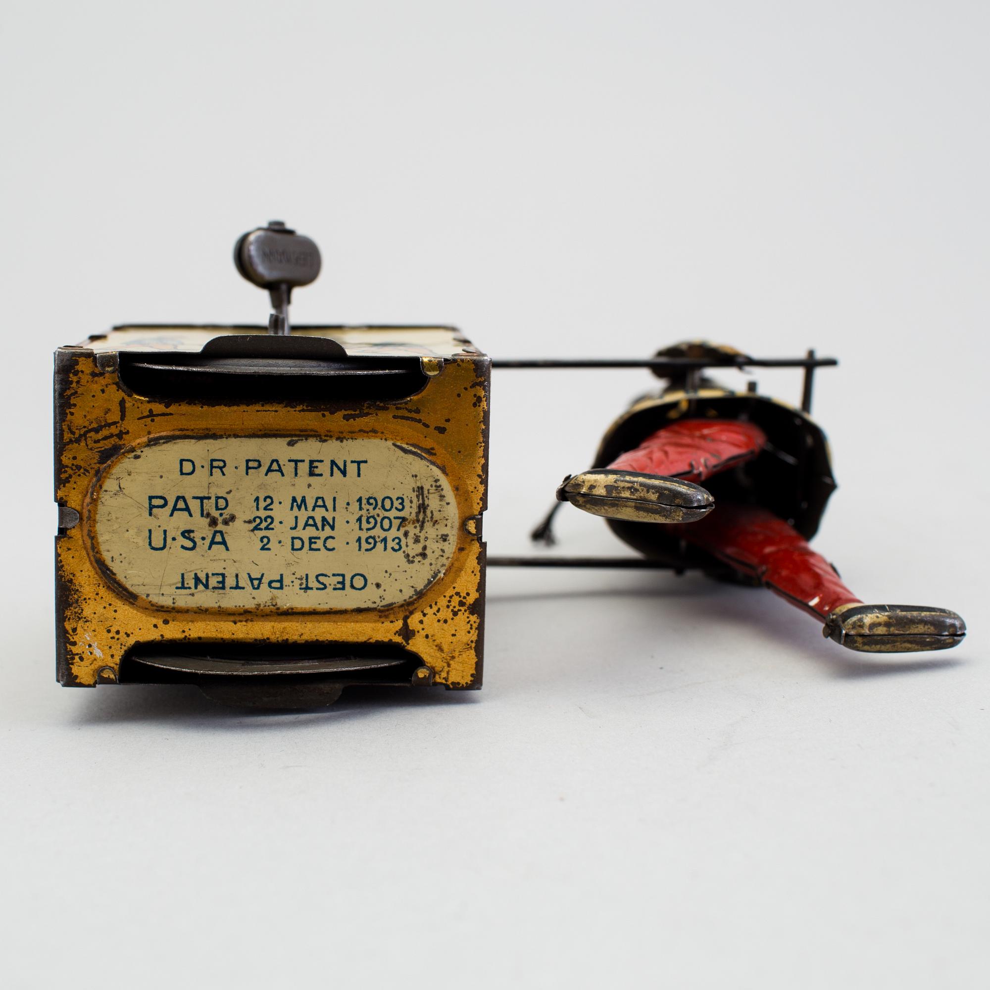 A tinplate Lehmann NU-NU 733, Germany. In production 1924-1938.