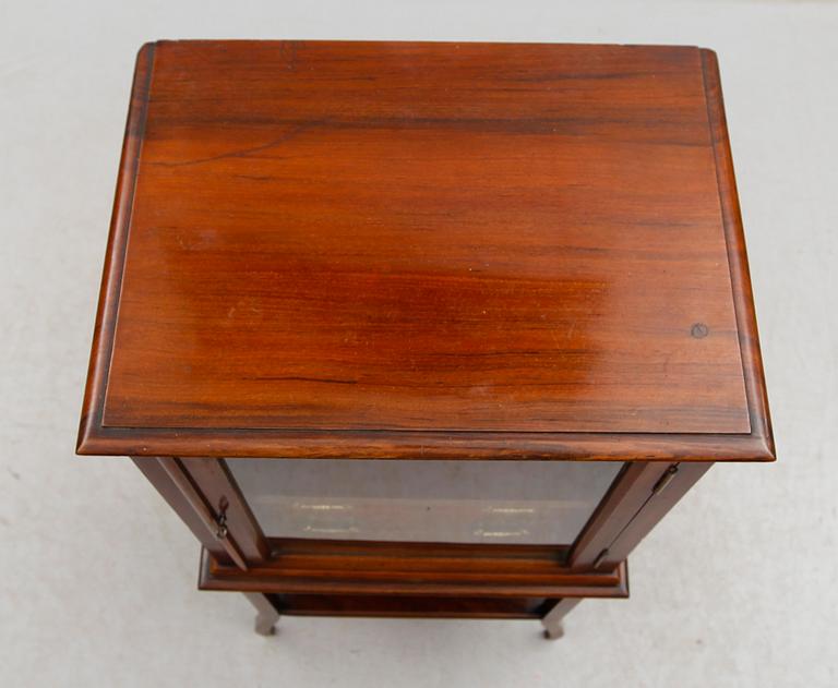 SKÅP, England, 1900-talets första hälft.