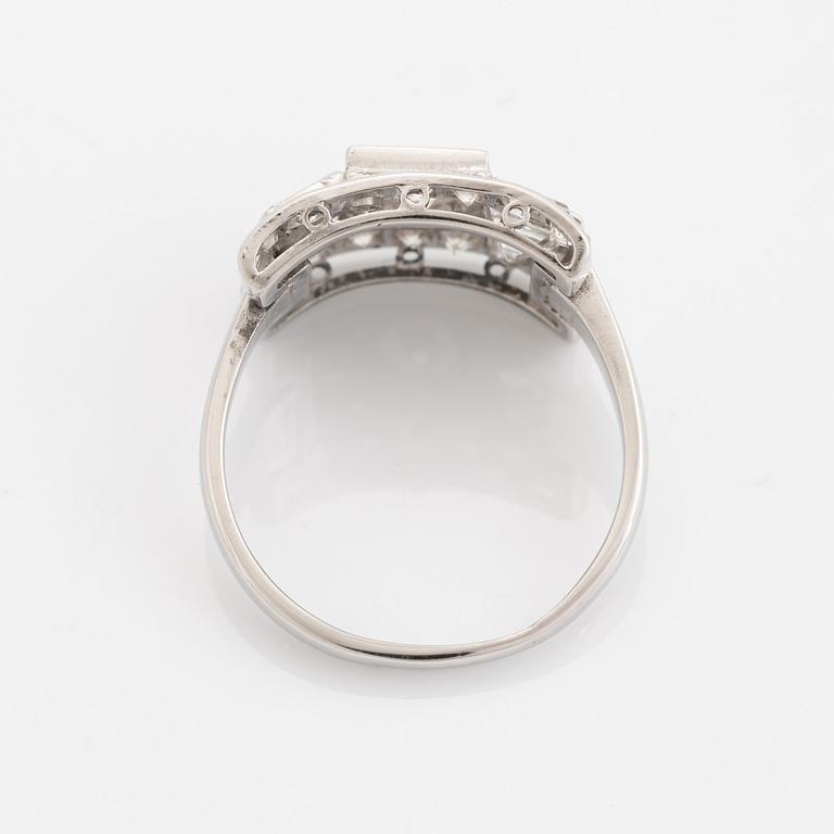 Brilliant-cut, old-cut brilliant and step-cut diamond ring.