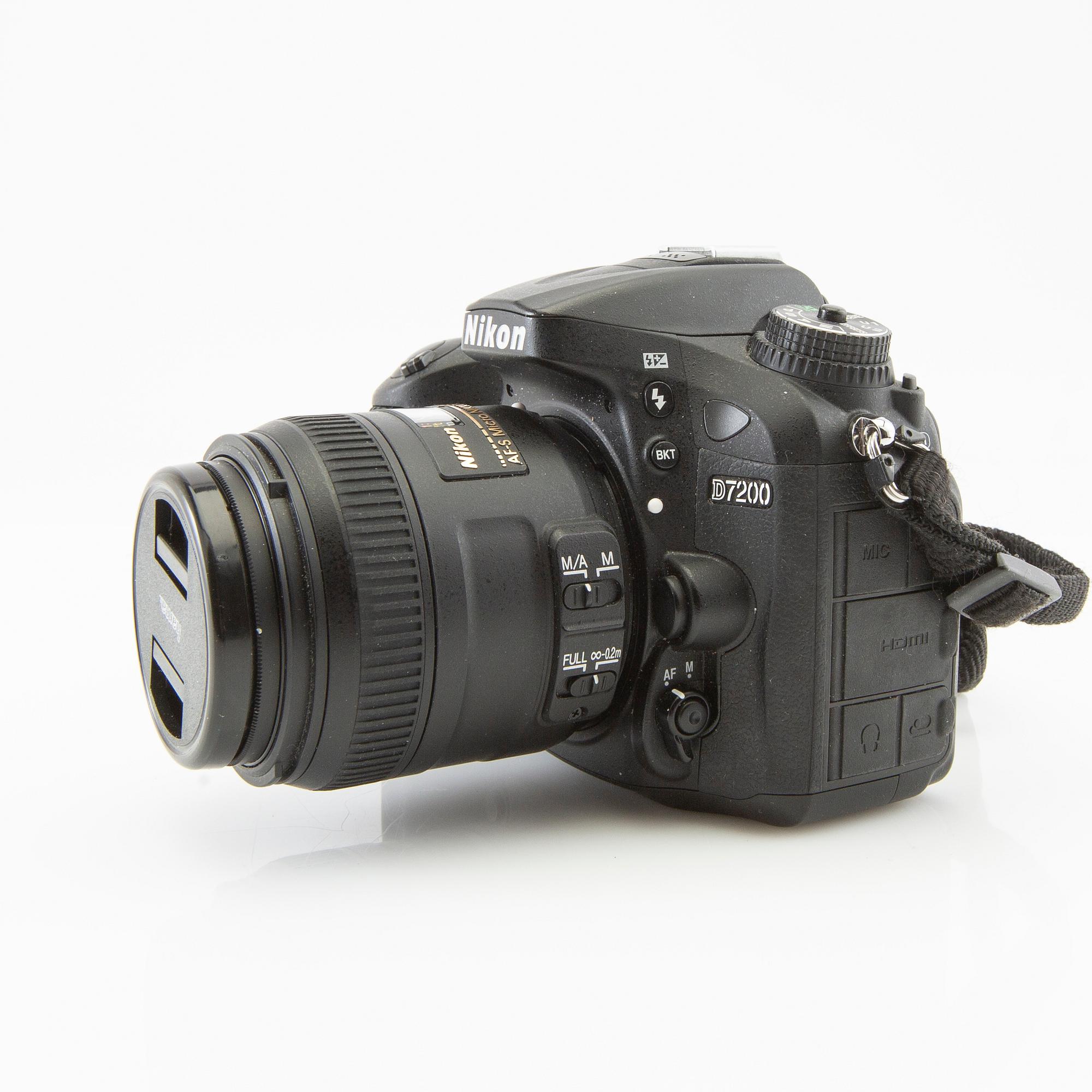 Camera Nikon D7200 along with 5 lenses and a bag.