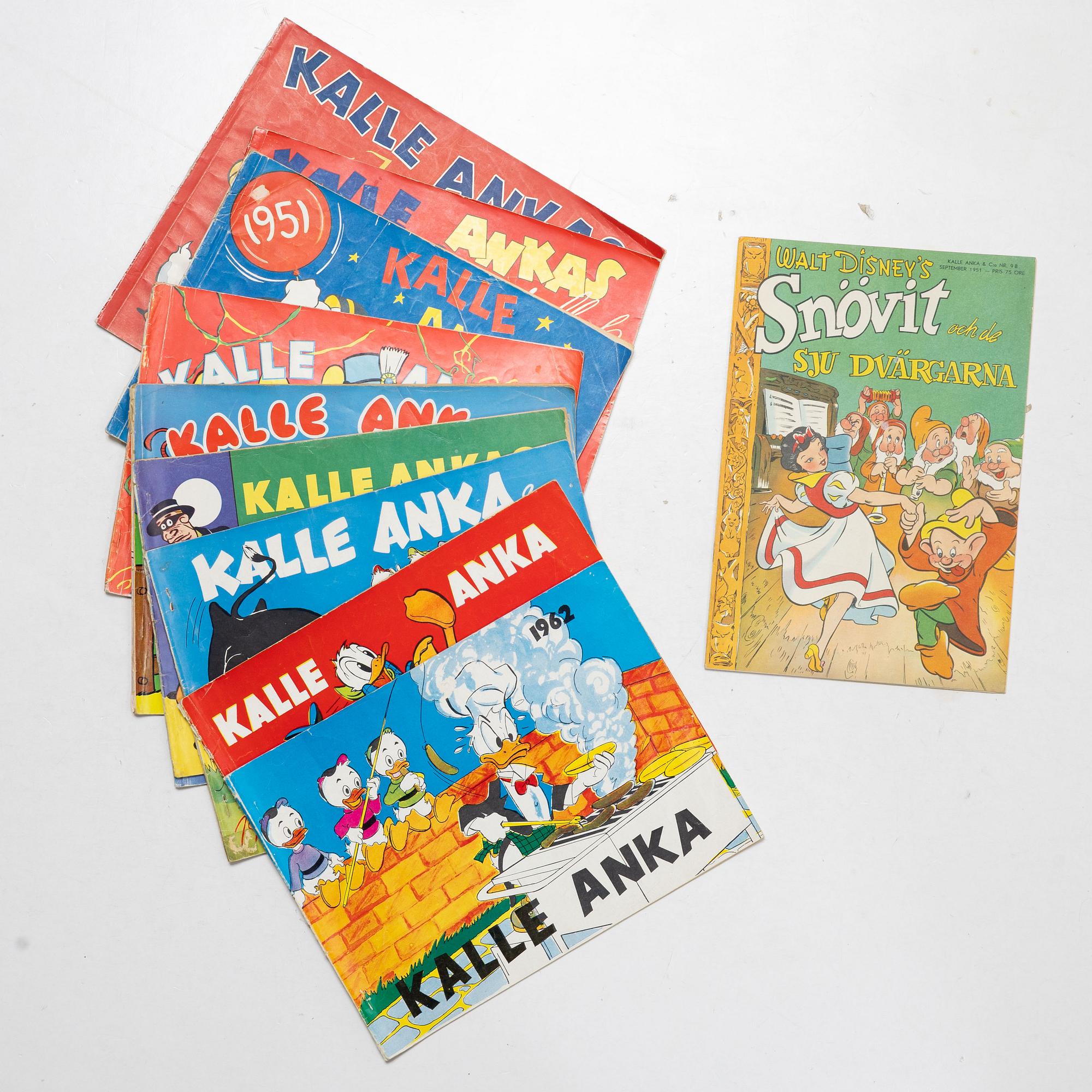 Comic books, 11 items, including “Snow White and the Seven Dwarfs” and “Donald Duck’s Christmas Book”, 1947–1962.