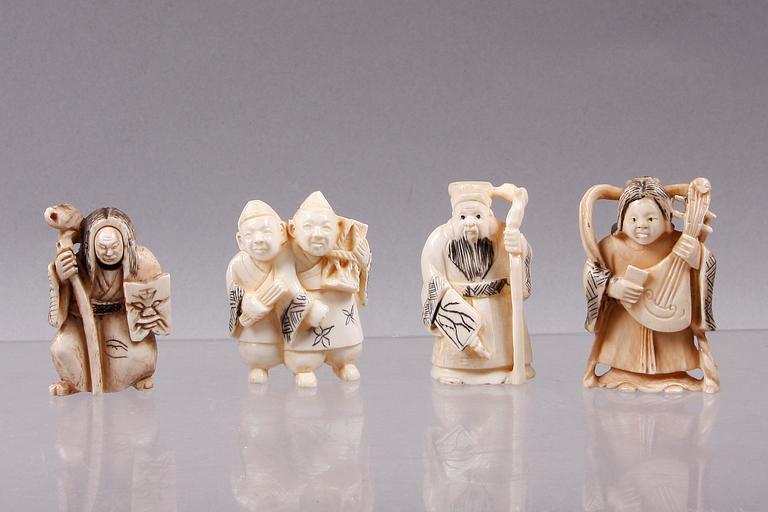 NETSUKE, 4 st, ben, Japan, 1900-tal.