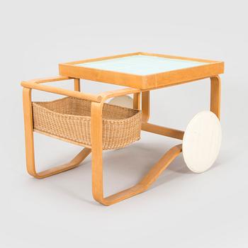 Alvar Aalto, serveringsvagn, modell 100, O.Y Huonekalu-ja Rakennustyötehdas A.B. tidigt 1950-tal.