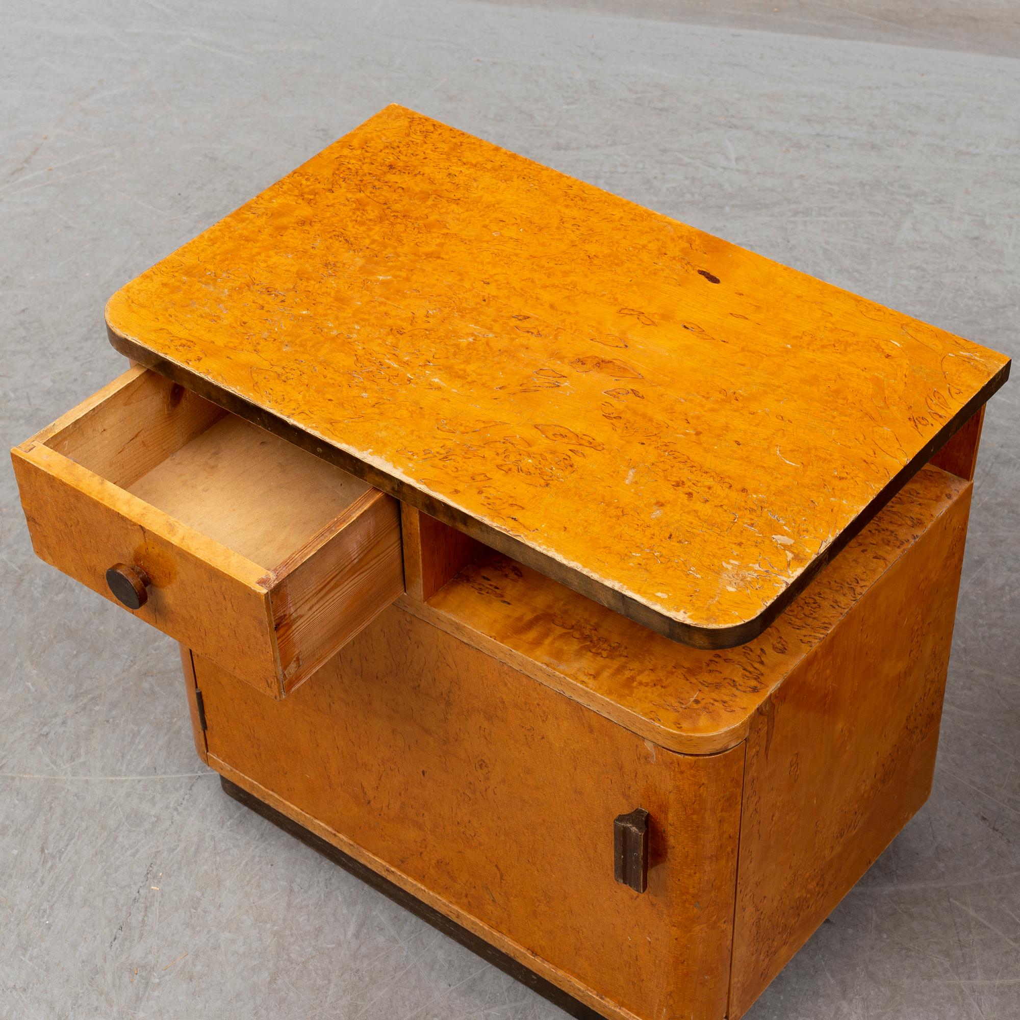 SÄNGBORD, Art deco, 1930/40-tal.