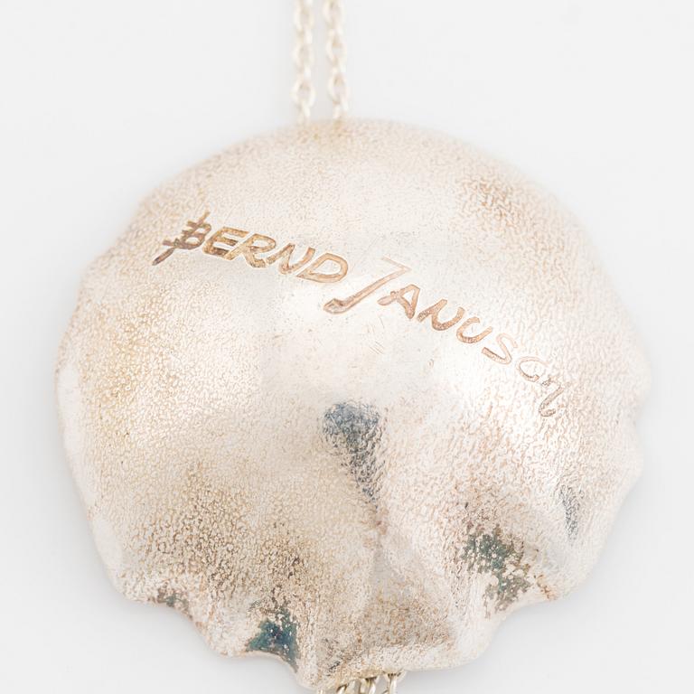 Bernd Janusch and Rosa Taikon silver necklace.