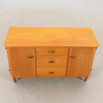 Chest of drawers/side table 1940s Swedish Modern.