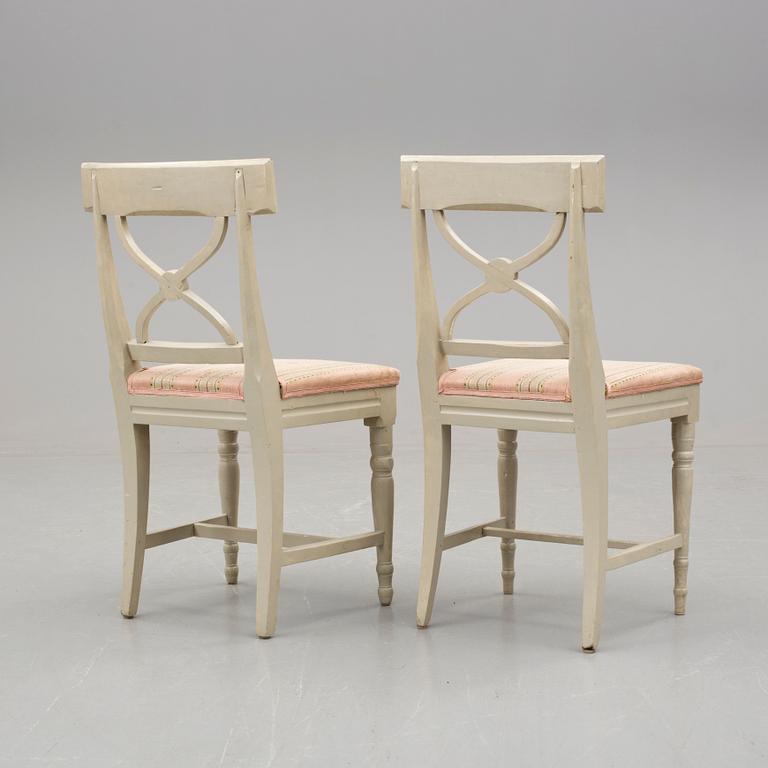 STOLAR, 12 st, sengustavianska, sk Bellmanstolar, samt TABURETTER, ett par.