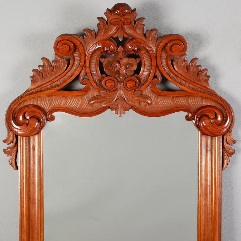 SPEGEL MED KONSOLBORD, 1900-talets första hälft.