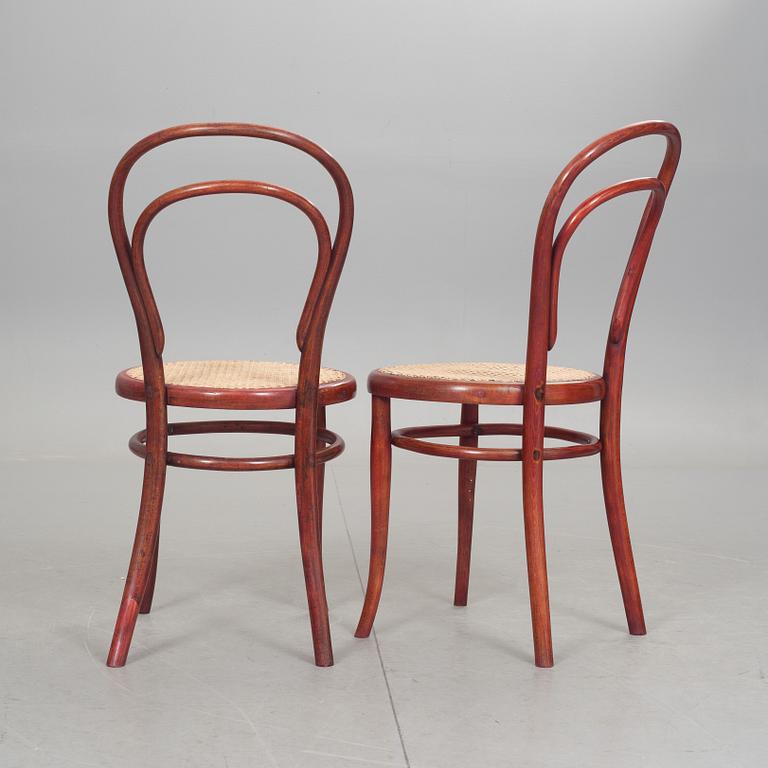 STOLAR, 4 st. Thonet, etikettsmärkta.