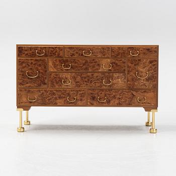 Josef Frank, Tyresöbyrån modell 2170 Firma Svenskt Tenn, formgiven 1954, tillverkad efter 1985.
