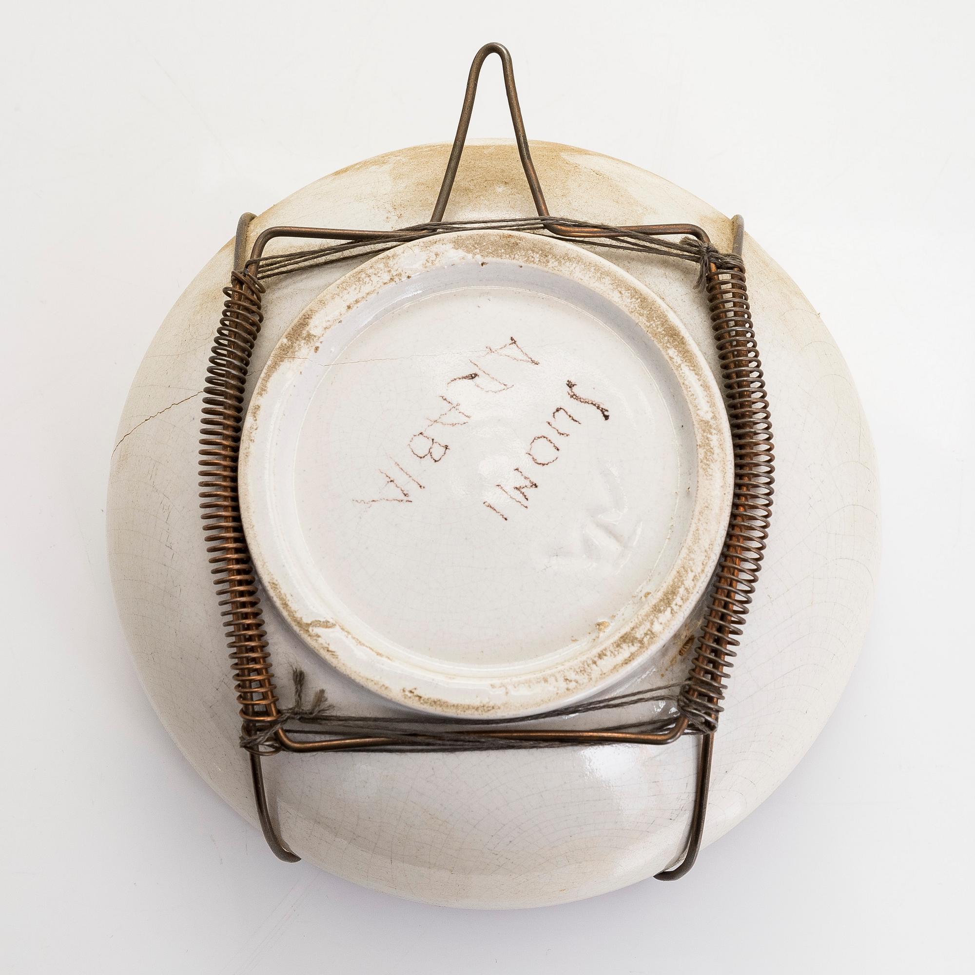 Toini Muona, vati ja kulho, keramiikkaa, signeerattu T. Muona Arabia, Finland.