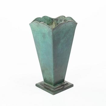 Guldsmedsaktiebolaget (GAB) vase, Swedish Grace, 1930s.