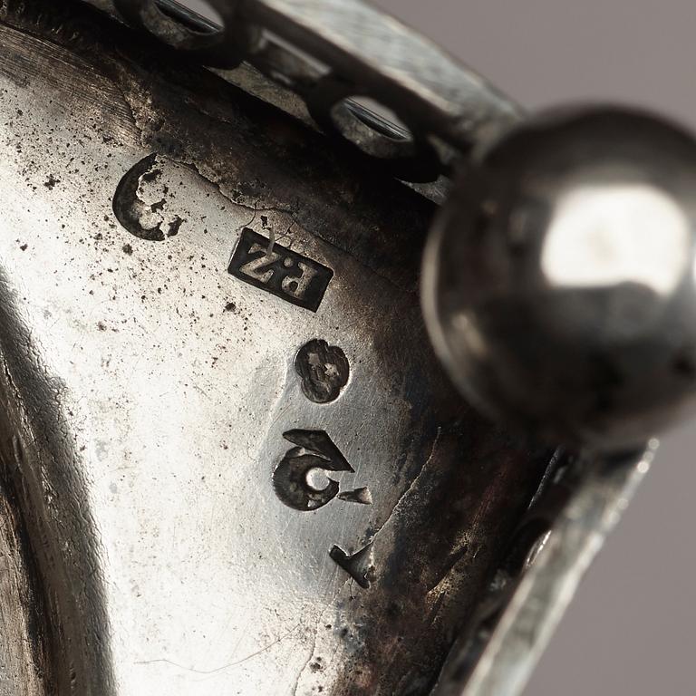 A pair of Swedish 18th century silver candelsticks, marks og Pehr Zethelius, Stockholm 1793.