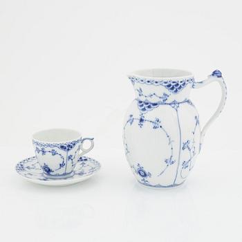 A coffee service/breakfast service, 23 pieces 'Musselmalet', Royal Copenhagen, Denmark.