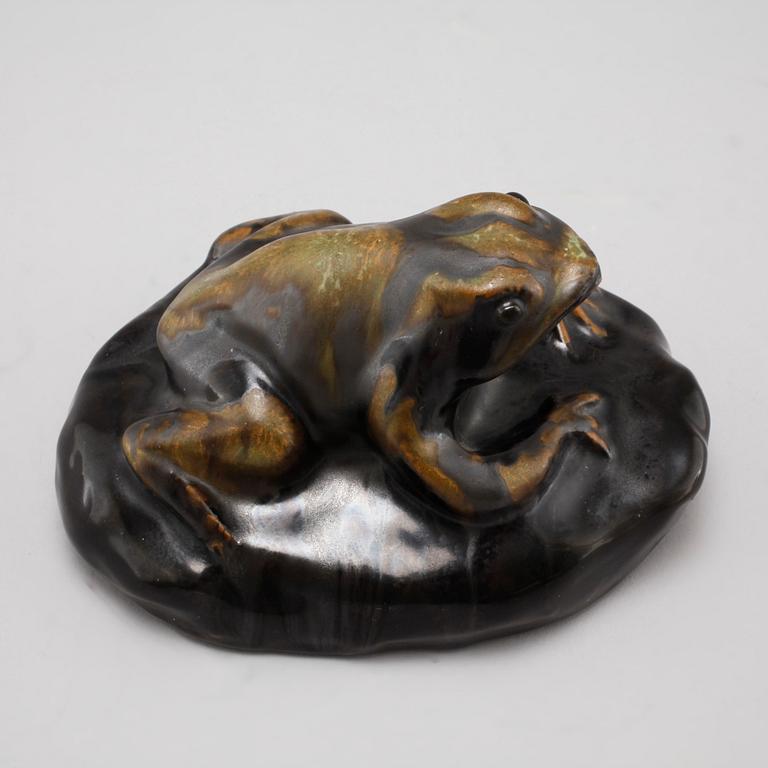 OIDENTIFIERAD KONSTNÄR, skulptur, keramik, signerad E.H, möjligen Ester Henning, 1900-talets första hälft.