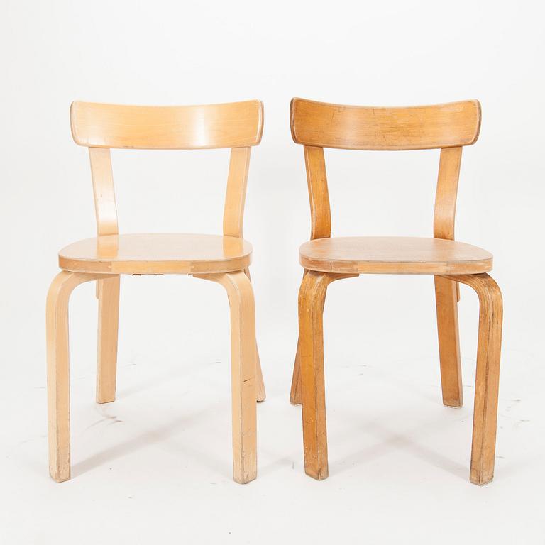 STOLAR, 2 st, modell 69, Alvar Aalto, Artek, 1900-talets mitt samt slut.