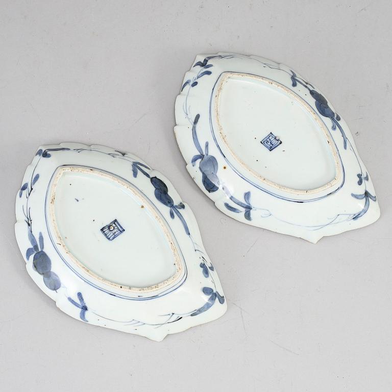 A pair of leaf shaped Japanese dishes, 19th Century.