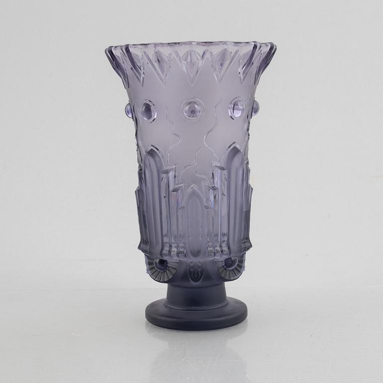Edvin Ollers, a "EOL", nr. 20 glass vase, Elme Glasbruk, 1928-30.