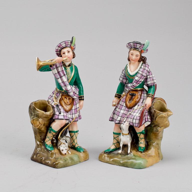 FIGURINER. Ett par. Porslin. 1900-tal.