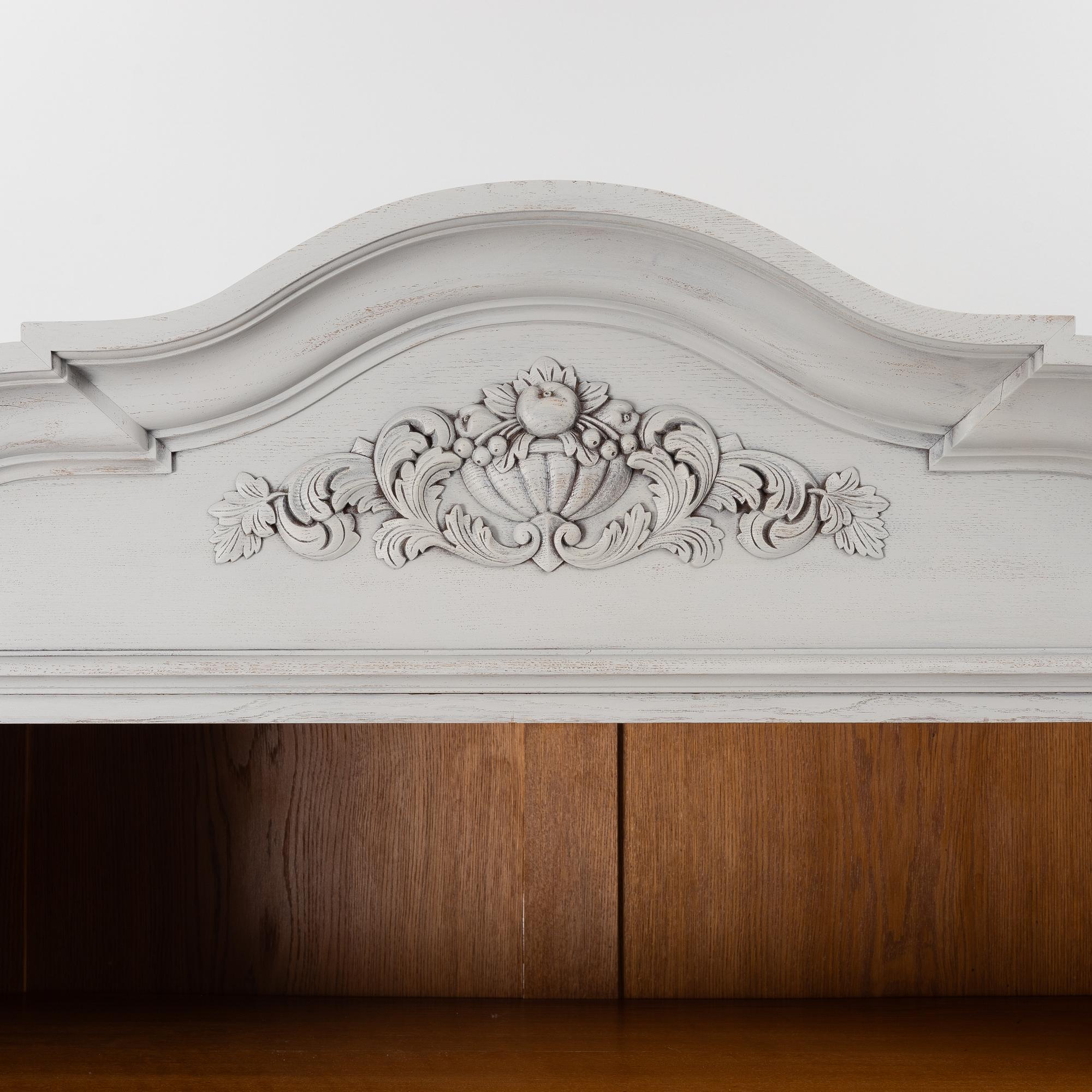 Skåp, 1900-talets första hälft.