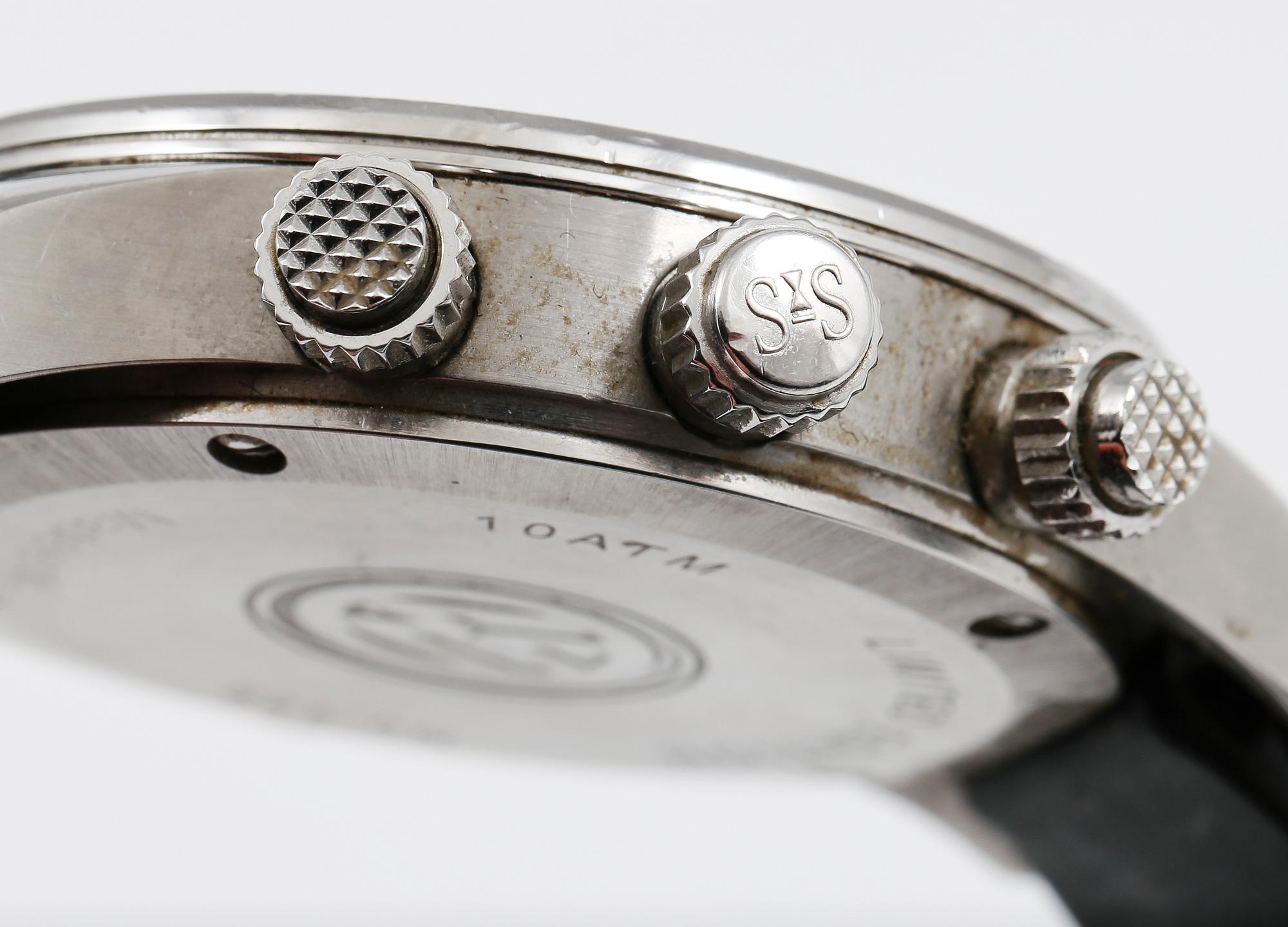 SJÖÖ SANDSTRÖM, "VW Limited Edition", armbandsur, 43 mm, kronograf.