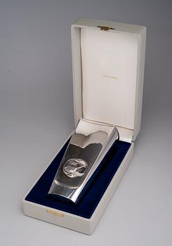 SILVERPOKAL, 830 silver. A. Tillander Helsingfors 1979. Vikt 435 g.