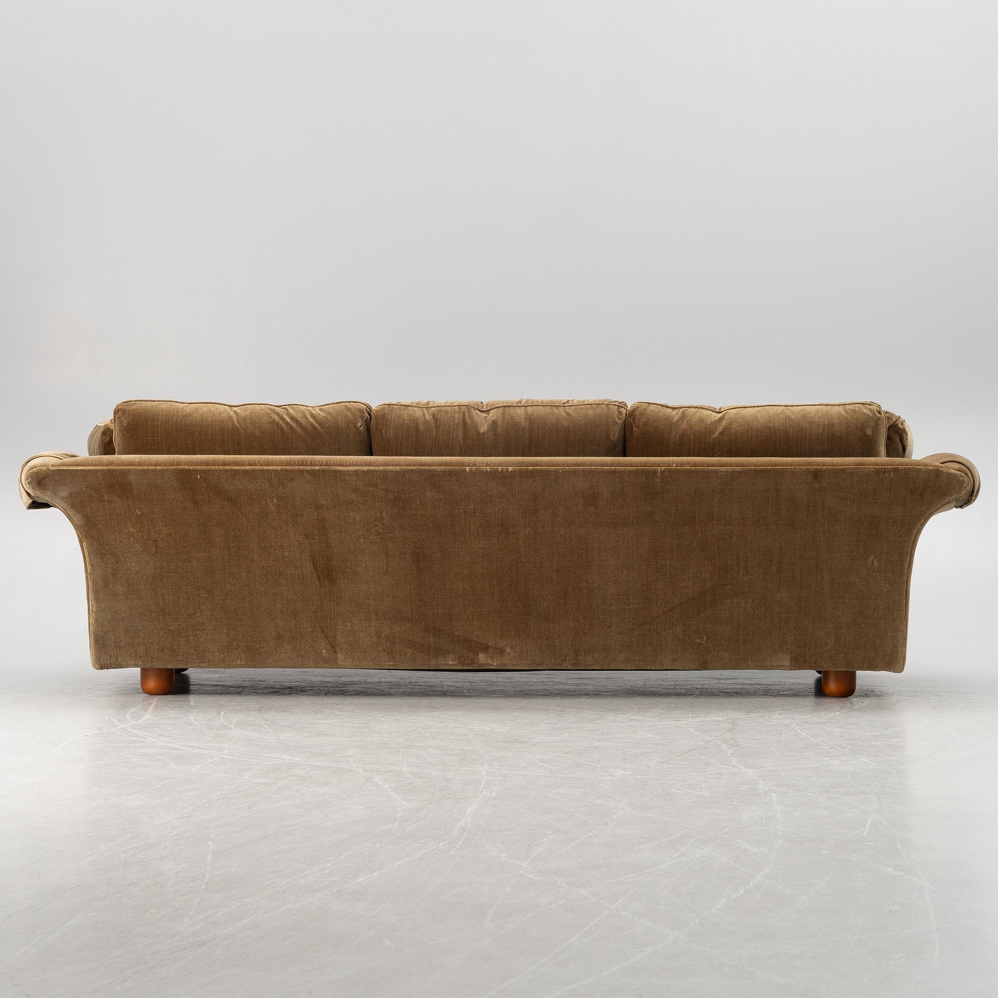 Josef Frank, a sofa. 'Liljevalchssoffan', Svenskt Tenn.