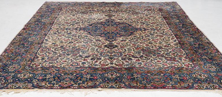 Matta,  semiantik Kirman. 368 x 268 cm.