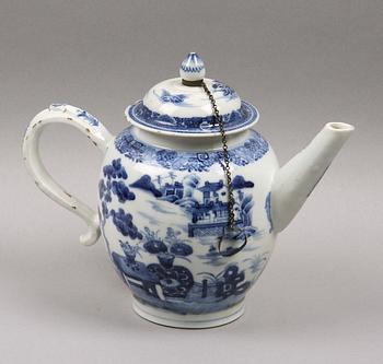 TEKANNA, porslin, sent 1700-tal.