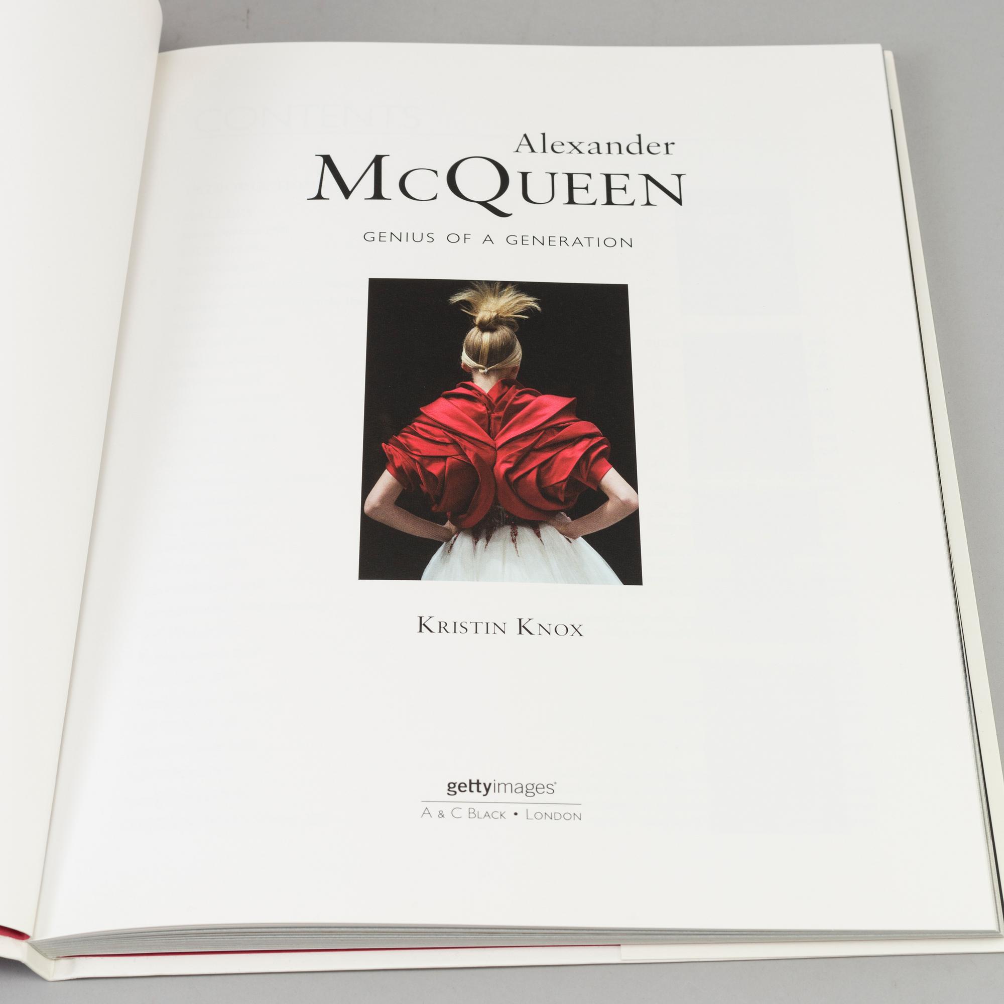BOOKS ABOUT FASHION (3): Alexander McQueen.