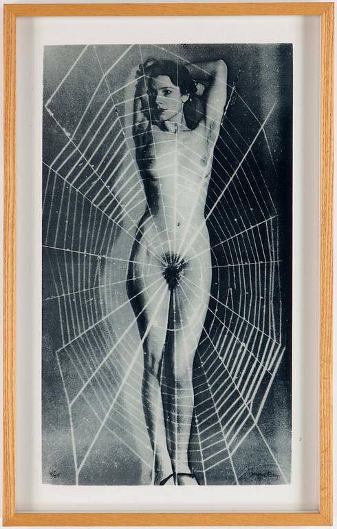 MAN RAY, multipel, serigrafi på plexiglas, signerad i tusch på glaset, 7/25, utgiven 1948.