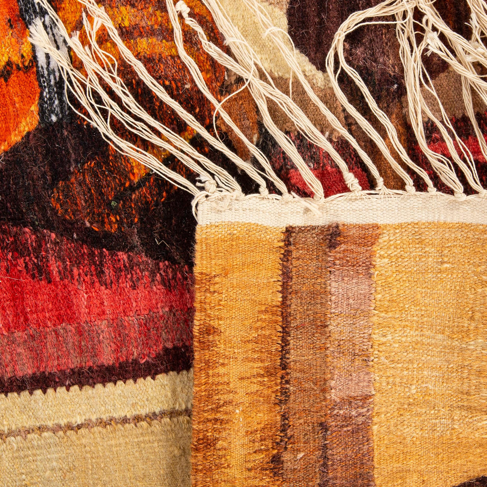 A wall hanging ca 210 x 305 cm.