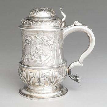 JOHN EDWARDS II, DRYCKESKANNA, sterling silver, London 1755.