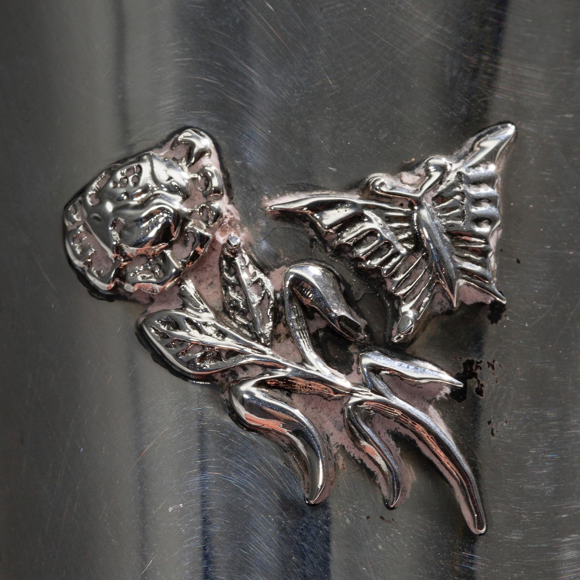 BÄGARE, sterling silver, svenska importstämplar 2004. Vikt 302 g.