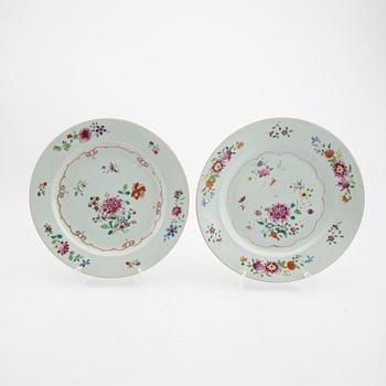 A set of four Chinese Qianlong famille rose porcelain  plates.