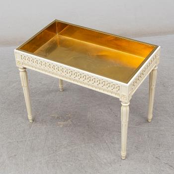 A late 20th century gustavian style flower stand.