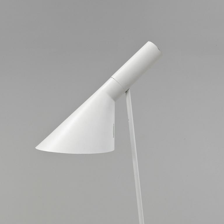 GOLVLAMPA, "AJ", Arne Jacobsen för Louis Poulsen. Inköpt 1980-tal.