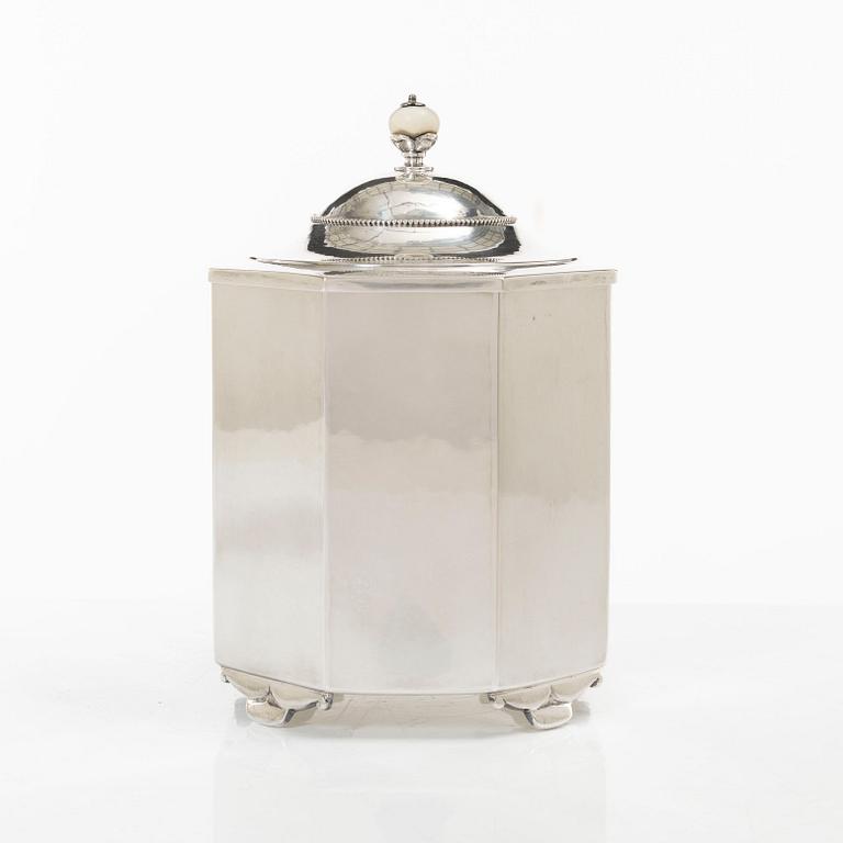 Jacob Ängman, teburk, silver, GAB, Stockholm, 1928.