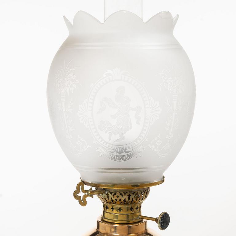 Kerosene lamp, Gold-Brenner, circa 1900.