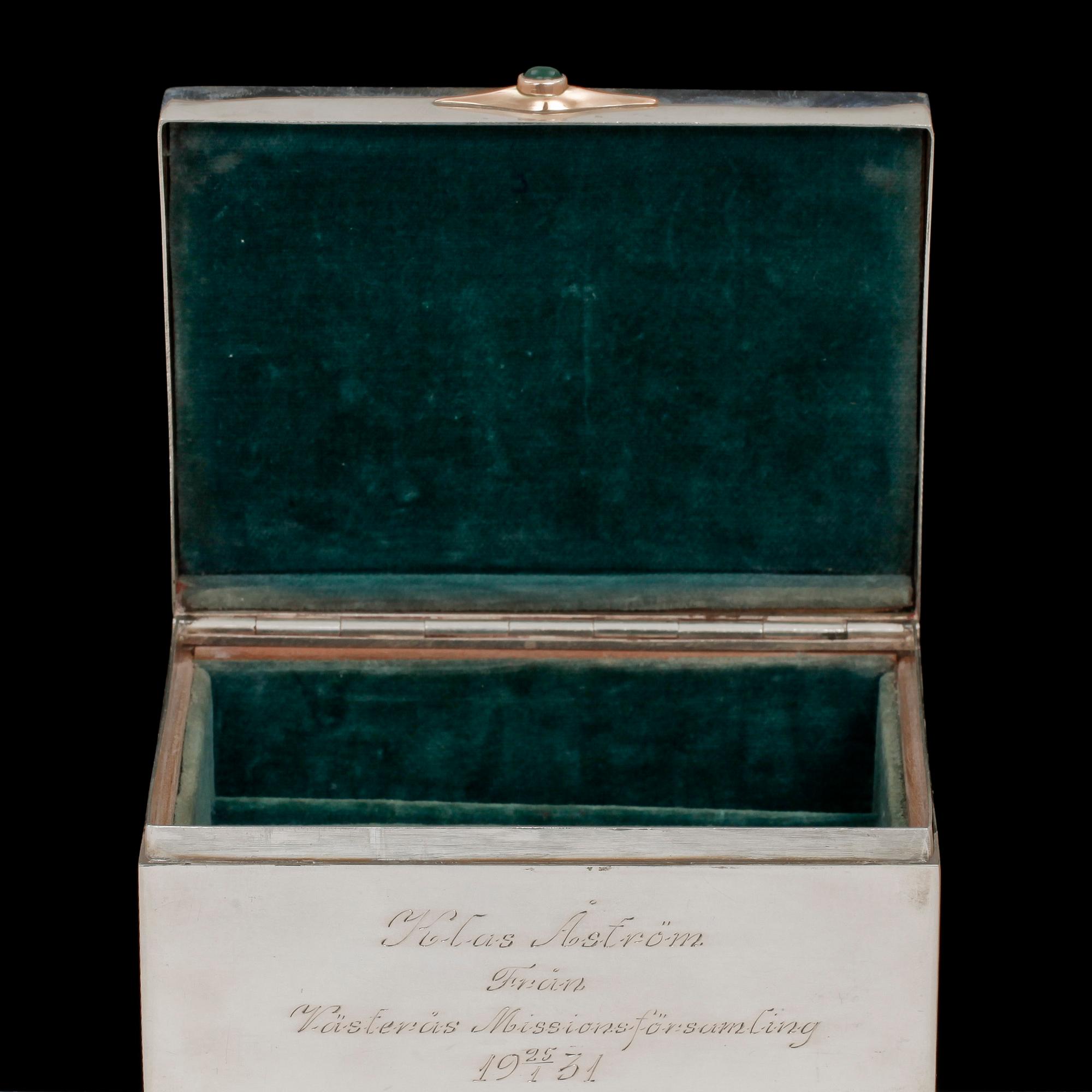 SKRIN samt CIGARETTSKRIN, silver, Sverige, 1923 resp Danmark, 1927. Tot vikt 714 g.
