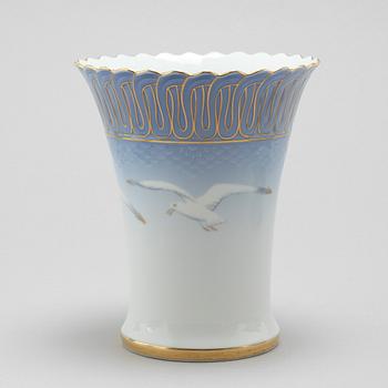 A 57 pcs"Måsen" porcelian dinner service by Bing & Gröndahl, the latter half of the 20th Century.